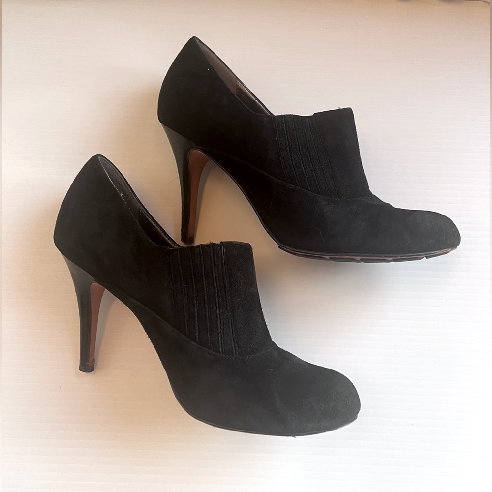 Cole Haan Black Suede Ankle Booties - Size US 7.5B